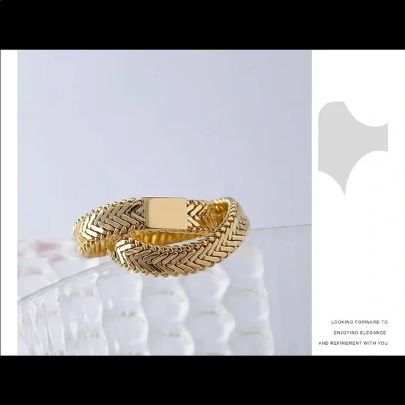 Gold plated multilayered ring - Picture 5 of 6